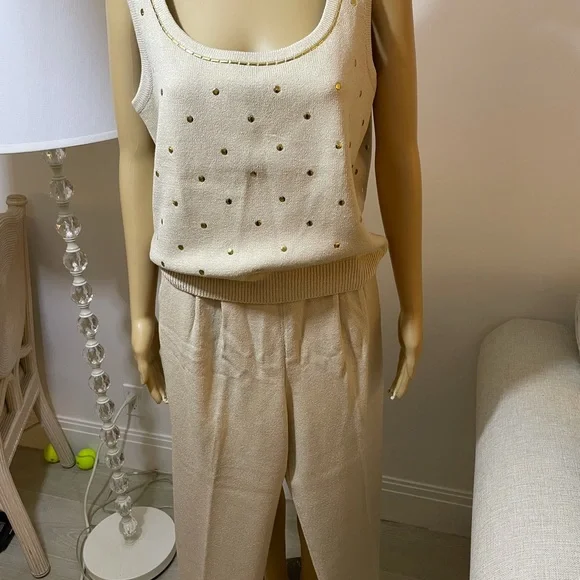 St. John 2 Piece Set Santana Knit top Sz M Pants Sz 8